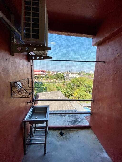 Ratanawong Place 405 Бангкок Экстерьер фото